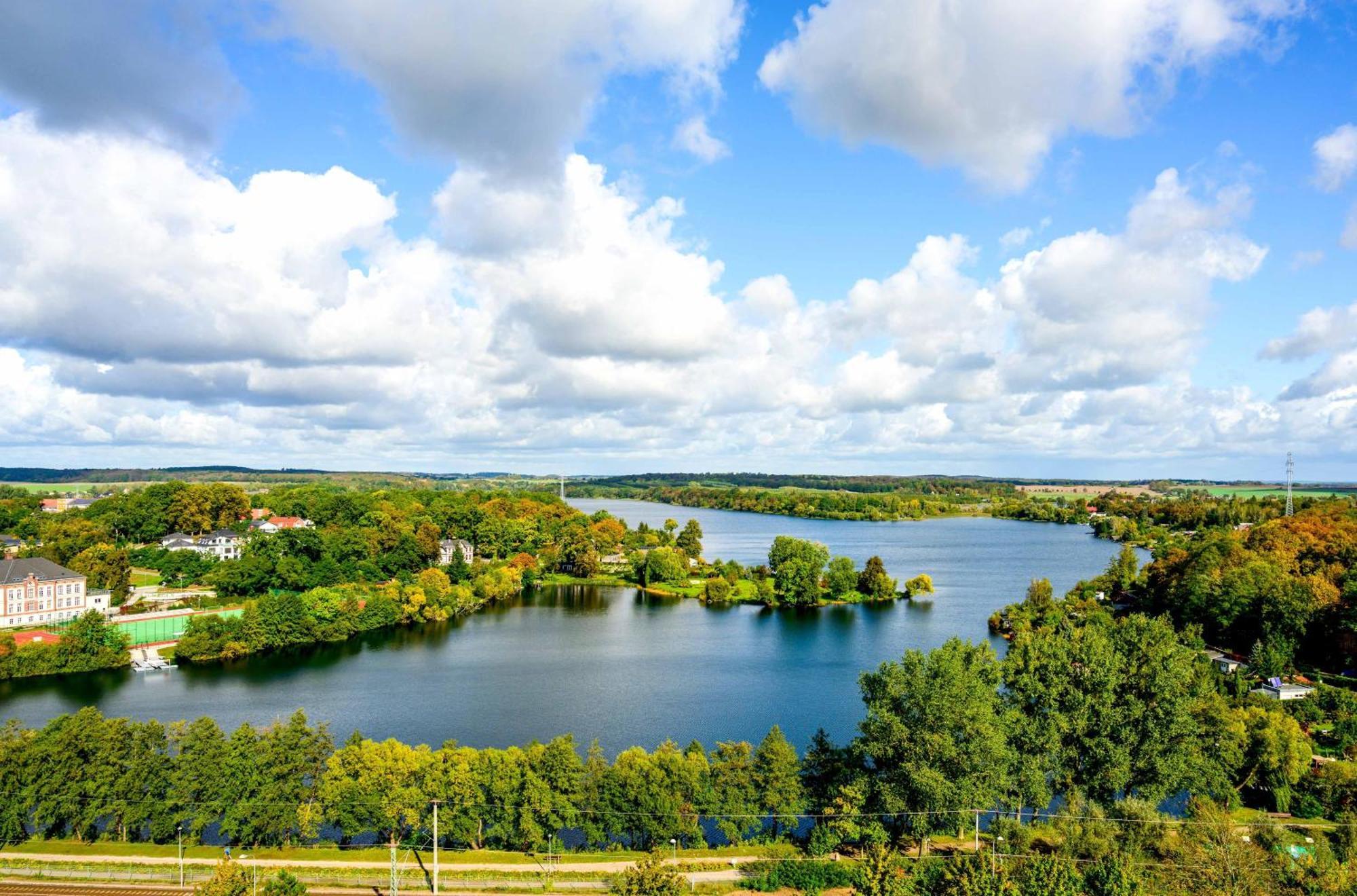 Ferienwohnungen Am Mueritzer Hafen Waren (Mueritz) Exterior foto